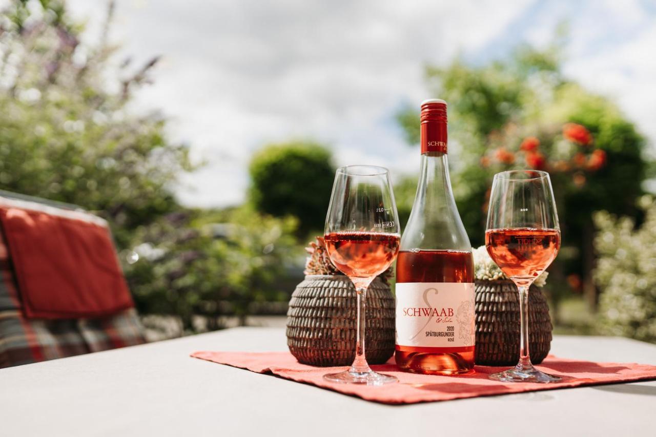 Wein- Und Gaestehaus Schwaab&Sohn Erden Ngoại thất bức ảnh