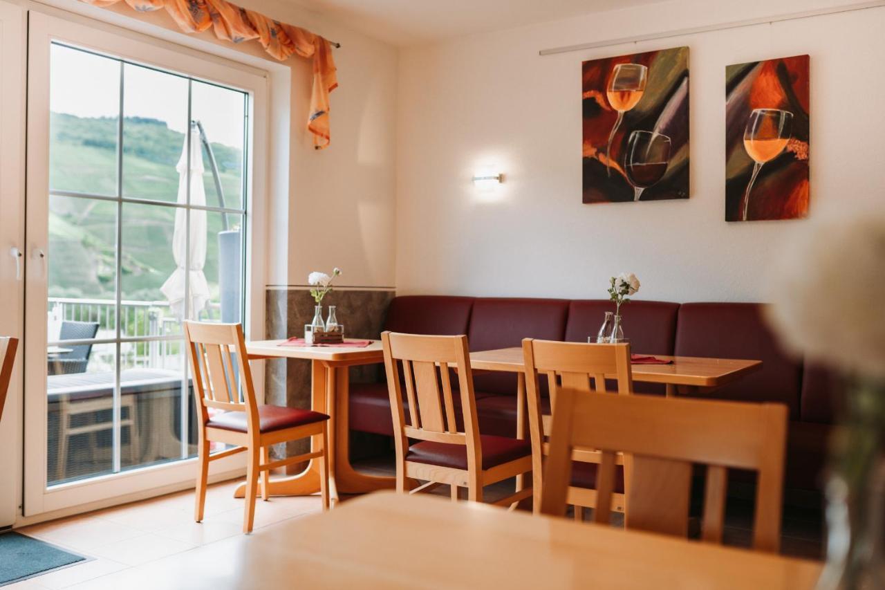 Wein- Und Gaestehaus Schwaab&Sohn Erden Ngoại thất bức ảnh